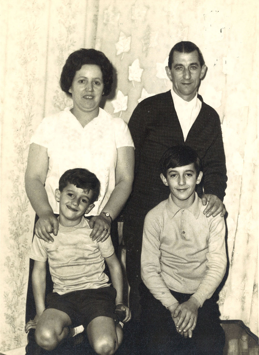 Lisa Hammond's Grandmother Lilian Hammond, Grandfather Henry George Hammond, Father Peter Hammond (front right) & Uncle Christopher Hammond (front left) - circa 1950s