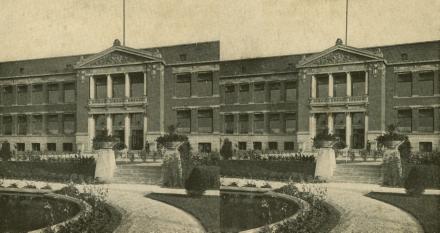 A Glimpse of the Administration Building (3d, Chicago, Illinois, Sears Roebuck and Company)