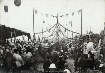 Battle of flowers C1900 (Battle of Flowers, boater, C1900, crowd, horse and cart, Jersey)