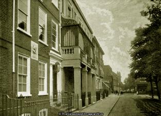 Carlyle House (Carlyle House, Cheyne Row, London)