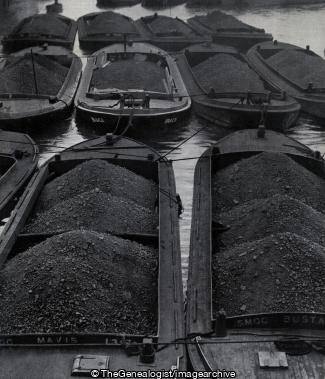 Coal Barges (Barge, Coal)