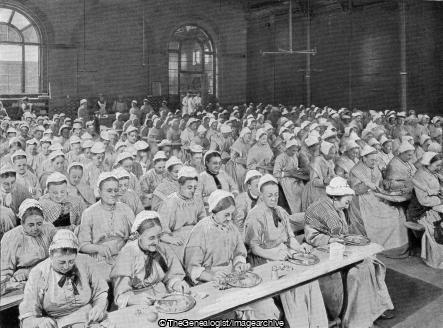 Dinner Time in St Pancras Workhouse London (England, London, St Pancras, Workhouse)