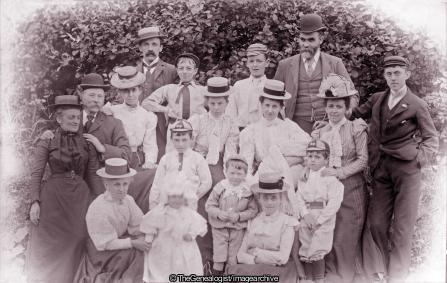 Dolphinholme Picnic 1900 (C1900, Dolphinholme, England, Family Group, Lancashire, Lancaster, Picnic, Straw Boater)