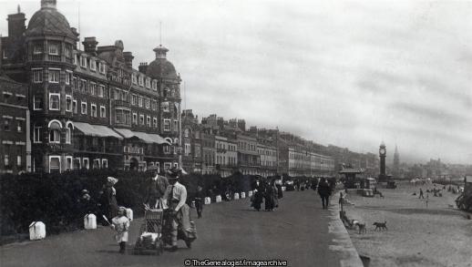 Esplanade showing Royal Hotel Weymouth 1913 (Esplanade, Royal Hotel, Weymouth)