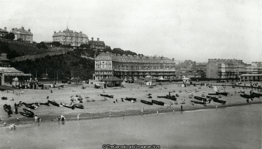 Folkestone from the Pier (1928-08-07, 1d, Beach, Brighton & Hove, Di Marco, Folkestone, Kent, Maidstone, Mary, Miss, Pier, Week Street)