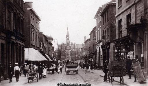 George Street Corn Exchange Luton (1/2d, 1914, 1914-08-18, Car, Corn Exchange, Dudley, George Street, hand cart, High Street, Luton, Milk, Milk Cart, Miss, Rustow, Worcestershire)