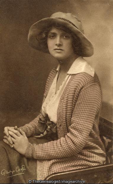 Gladys Cooper 1916 (1/2d, 1916-04-20, 26 Parade, Actor, actress, Gladys Cooper, hat, Jersey, Le Monnier, Lydia, Miss, St Helier)
