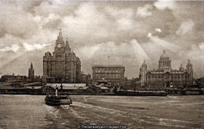 Liverpool Pier Head 1930 (England, Lancashire, Liverpool, Mersey, Pier Head, River, Royal Liver Building)