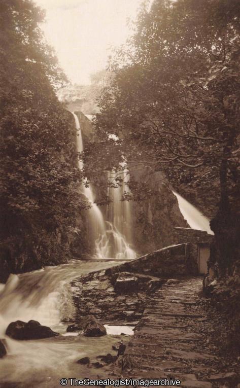 Llanberis Waterfall (Caernarfon, Ceunant Mawr Waterfall, Llanberis, Llanberis Waterfall, Wales)