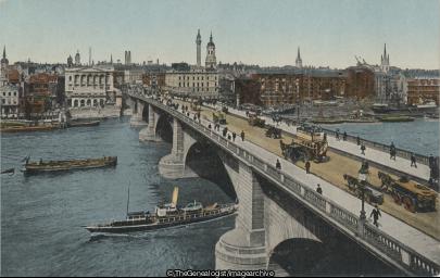 London Bridge circa 1907 (1907, Bridge, City of London, England, horse and cart, Horse Drawn Omnibus, London Bridge, Steamboat, vehicle, Vessel)