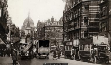 London Ludgate Circus 1926 (1926, Bus, City of London, England, London, Lorry, Ludgate Circus)