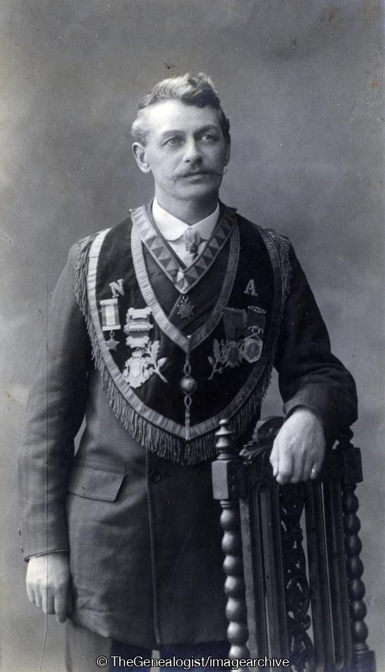 man with medals Mason (Masons)