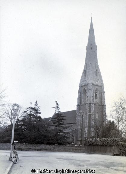 St James Weybridge (Church, St James, Surrey, Weybridge)