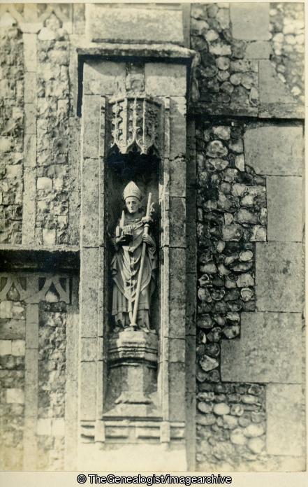 St Margaret's Lowestoft Statue (Lowestoft, St Margaret)