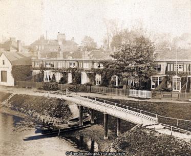 Staines Middlesex October 1900 (Middlesex, Staines, Thames)