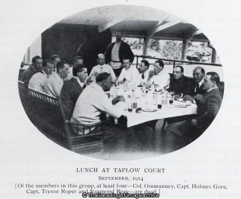 United Arts Rifles, Lunch at Taplow Court September 1914 (1914, Buckinghamshire, England, Lunch, Taplow, Taplow Court, United Arts Rifles, WW1)