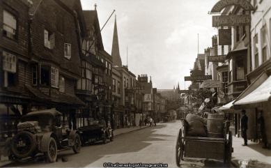 Wilts Salisbury High St 1910 (1910, England, High Street, Salisbury, Wiltshire)