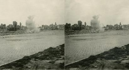 WWI - Shell Bursting in the Grand Place, Ypres, Belgium (3d, Artillery, Belgium, Bombardment, Cart, Cloth Hall, Cobbles, Flemish, Grand Place, Horse, Shell burst, vehicle, WW1, Ypres)