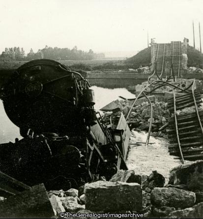 WWI - Tangled Ruins of Marne Bridge Blown Up by Germans and Red Cross Train Wreck (3d, Bridge, Destroyed, Marne, Railway, steam engine, Train, vehicle, Wrecked, WW1)